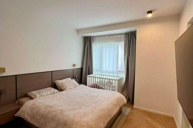 One Park Avenue, 2 bedrooms +1 office, Floor heating, Central AC