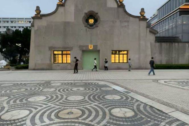 1 br near L10/L11 jiaotong uni station+floor heating+yard