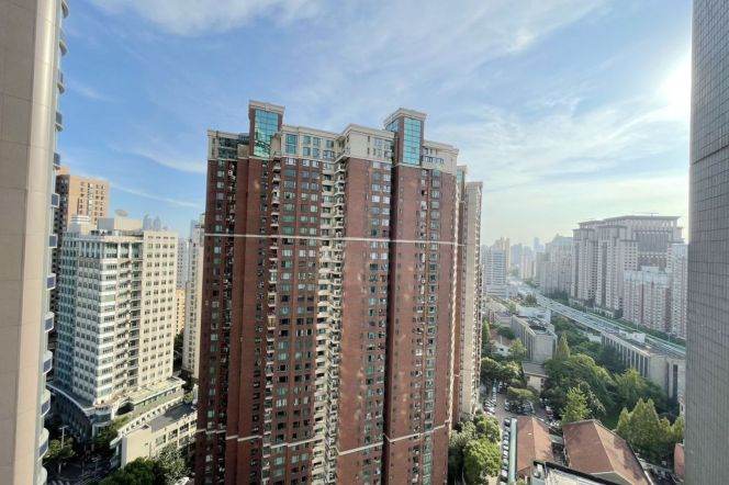 La Residence 2BR+2BA Higher floor with Balcony/Floorheating 16.8K