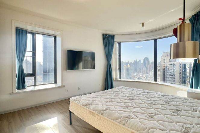 Jing'an, Super bright 3br /2bathr,outdoor balcony, elevator, floor heating