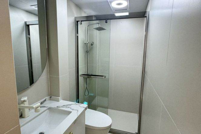 zhongshan park station one bedroom