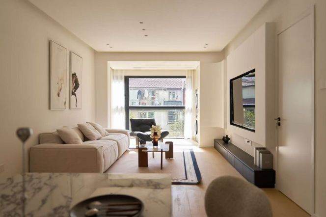 West Nanjing Rd metro/2br2bt/central AC/floor heat/oven