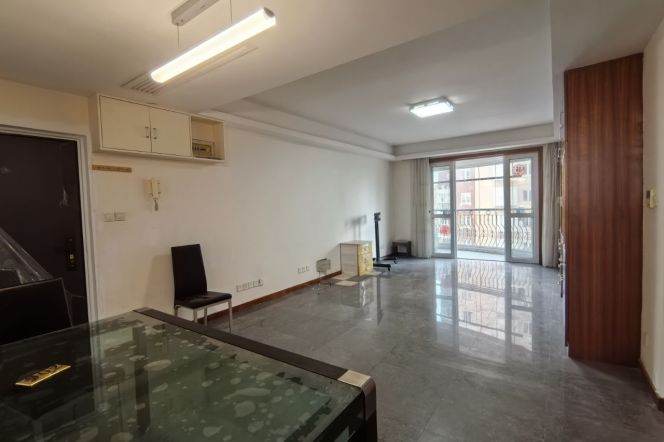2 brs near L2/L3/L4 zhongshan park station+elevator