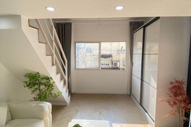 Bright 1Br Furnished Jiangsu Rd Station