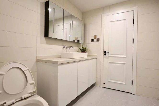 22k 3Br 2Bathr with Open balcony and Floor heating Nr Changping Rd.line7