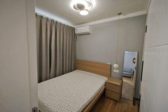 Prime Location 1Br/2Lr/1Bt@L10/11 Jiaotong University Station 