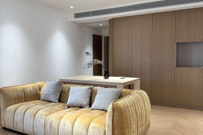 Spacious 1Br+Cloakroom | 0 distance to Caoyang rd Mt L3/4/14 | 14.2K