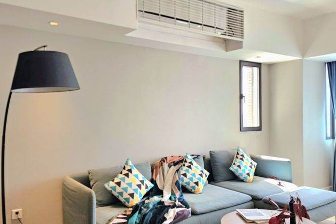 2br service apt near Jiangsu Rd Station(Line 2/11)