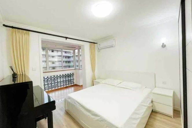 Good value 3brs2baths in caoyang rd area