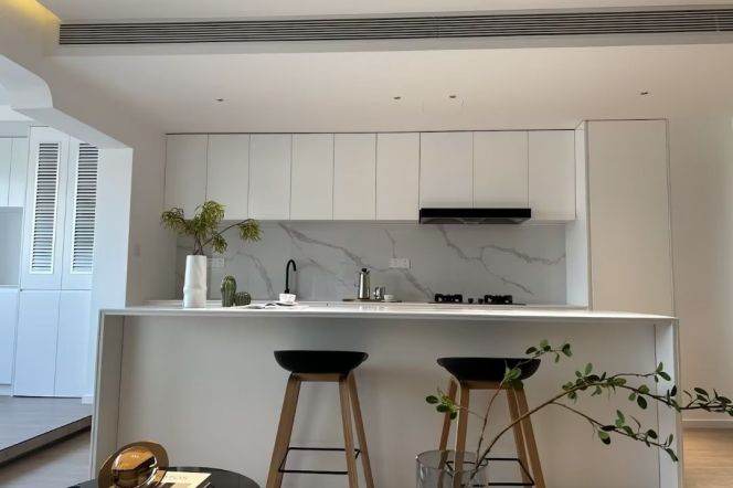 modern big 2brs floor heating open kitchen near line 2,12,13 and Taikoo Hui shopping mall