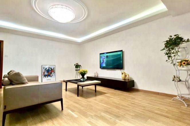 110 sqm 2 br Apt &floor heating &oven &dishwasher/Yanping rd jing'an 12K