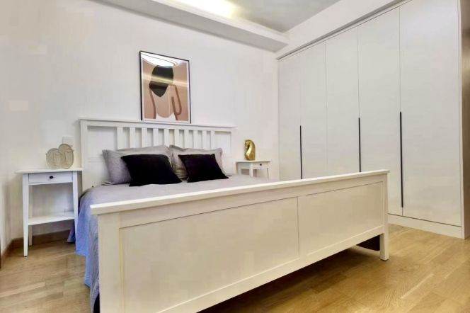 110 sqm 2 br Apt &floor heating &oven &dishwasher/Yanping rd jing'an 12K