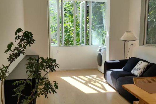  Modern n bright 1br apt nr Jiaotong University M10&11 