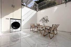 Cute 1Brm With A Private Garden Near Line 2/11 Jiangsu Rd