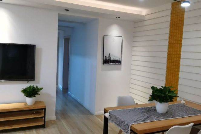 13k 2Br 2Bathr with floor heating Nr Changping Rd.line7 can be short term