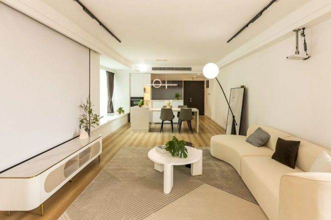 modern 3brs floor heating modern furniture open balcony in Xujiahui line 1,9,11 only 24.8K 