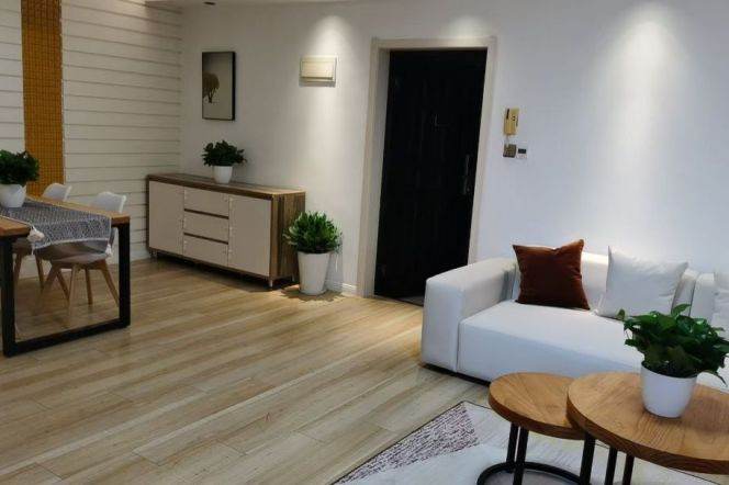 13k 2Br 2Bathr with floor heating Nr Changping Rd.line7 can be short term