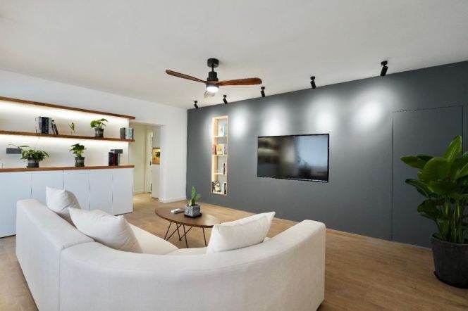 3br,146sqm, balcony, subway L10,11Jiaotong University, 22K