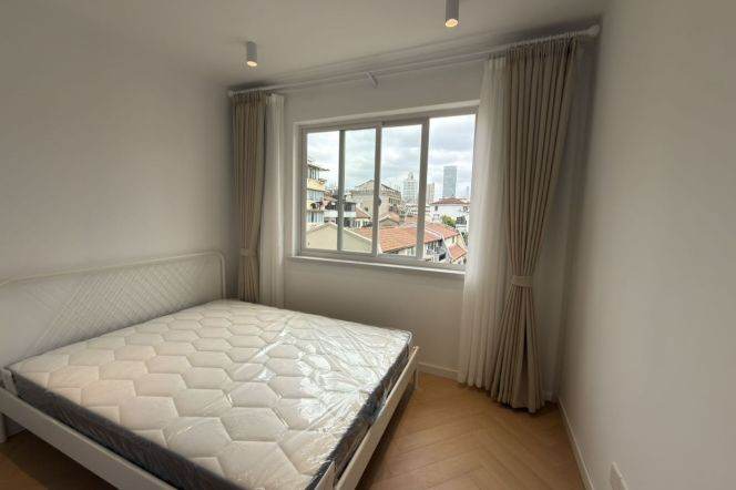 Prime Location Elevator 1Br/2Lr/1Bt@L1/7 Changshu Rd Station 