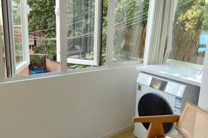  Modern n bright 1br apt nr Jiaotong University M10&11 