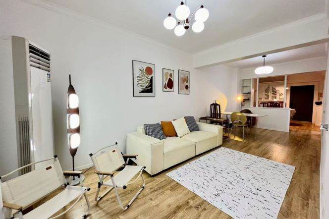 Elevator 2br-large terrace-5 minutes to 9/12 line-Jiashan Road