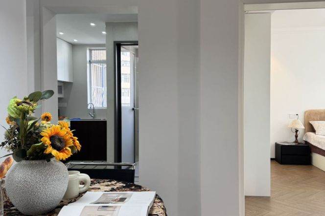 Modern 2Br +floor heating  |0 distance to Caoyang rd  Mt | Storage 13.2K