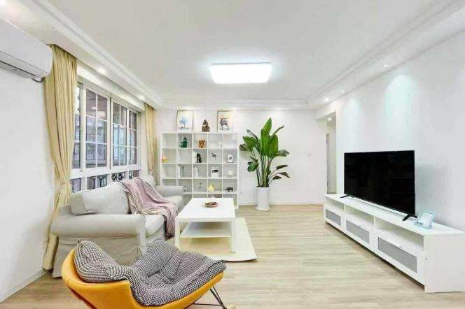 Good value 3brs2baths in caoyang rd area