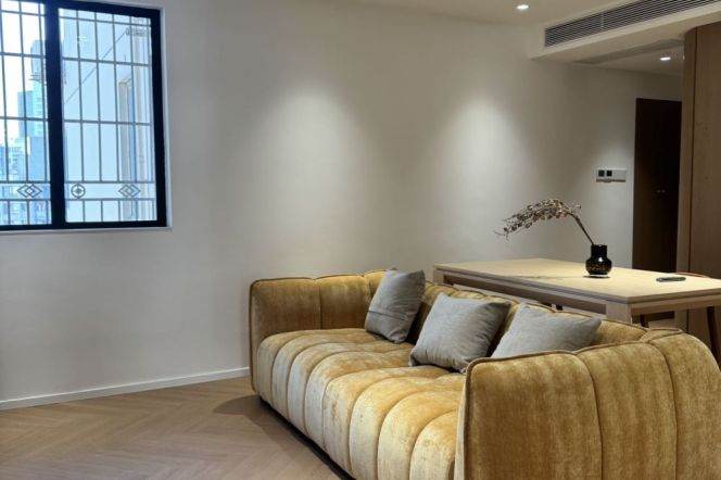 Spacious 1Br+Cloakroom | 0 distance to Caoyang rd Mt L3/4/14 | 14.2K