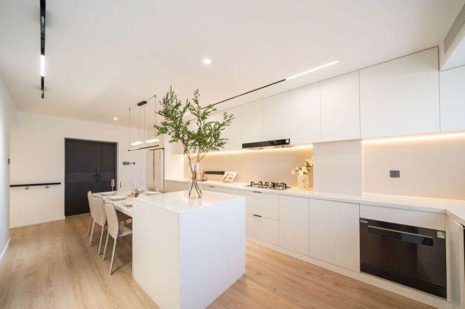 2 br+2 bath Duplex &floor heating &balcony/zhongshan park 15K