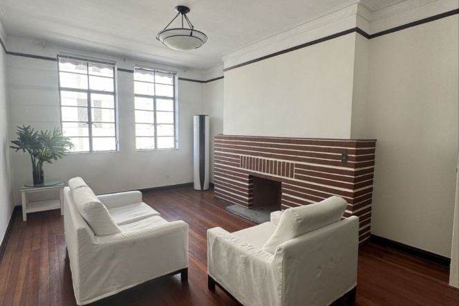 Good lighting 1br with cloakroom near Xintiandi/IAPM