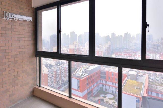 2 br service apt in Putuo District Near Changshou Rd Station(Line 13)