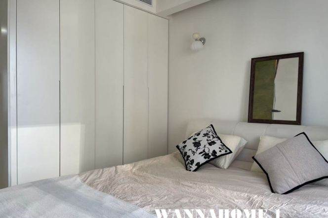 Awesome View+Big Balcony+Spacious&Bright&Modern 3Bdrs 2Baths/W Nanjing Rd CBD+Top Compound