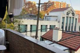 Nice 2br/2bt Apt in old downtown