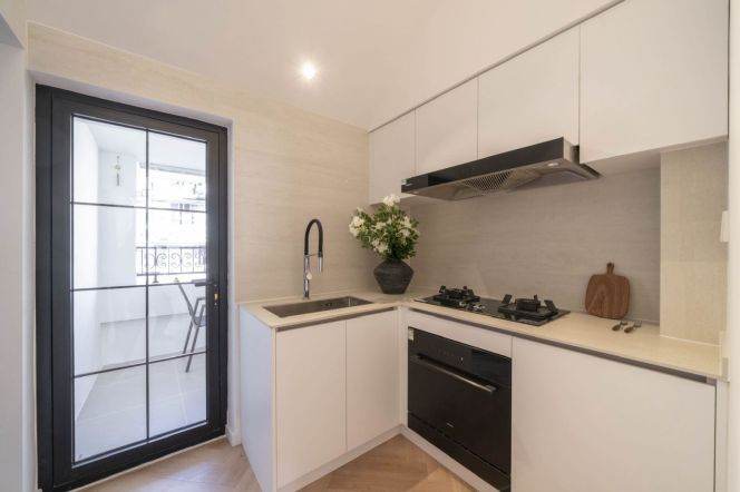  Cozy 1+1 Furnished w. Heating Big Terrace@Wuding Rd