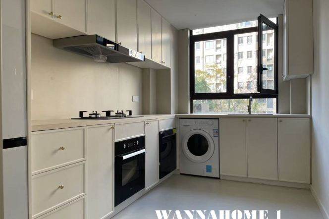 Top Compound+Modern&New&Spacious 3Bdrs 2Baths+L7 Chang Ping Rd+2 Open Balconies 