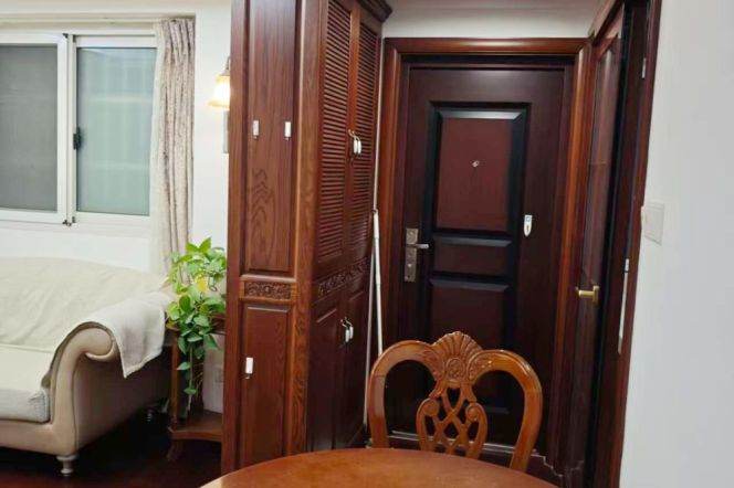 Super cozy / South facing/ 2BR elevator apt / Yueyang rd