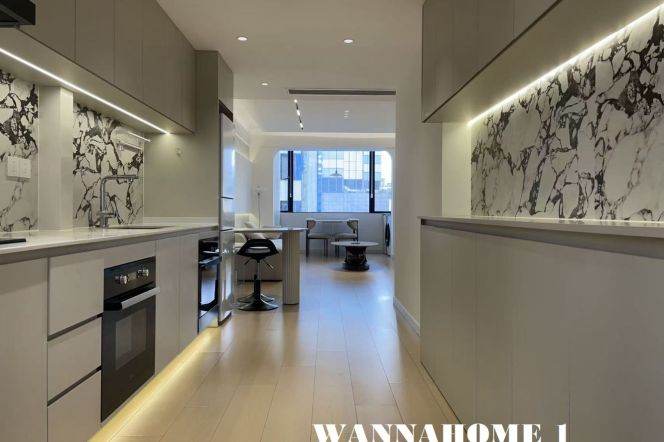 Spacious&Modern&Bright 2Bdrs 1Bath Apt+L13 West Nan Jing Rd +Nice View/Great Location