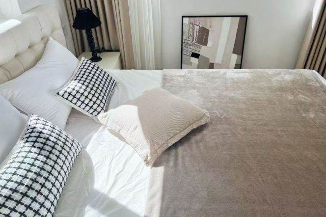 elevator 1br Nr Jiangsu road M2/11