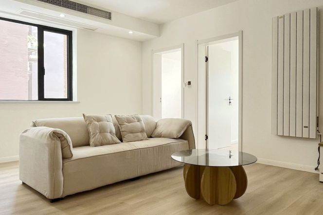 Awesome View+Spacious&Modern&Bright 2Bdrs-Facing-South 1Bath Apt+Large Closet+L14 Wu Ding Rd