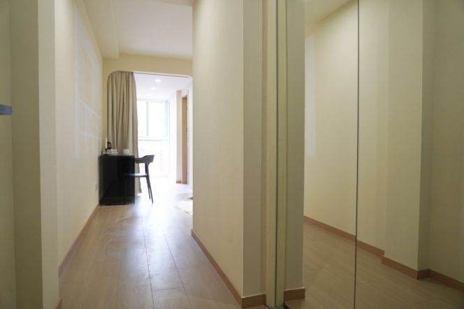 1br,SubwayL1,4 SH indoor stadium,1stop to Xujiahui ,Key，6.3k