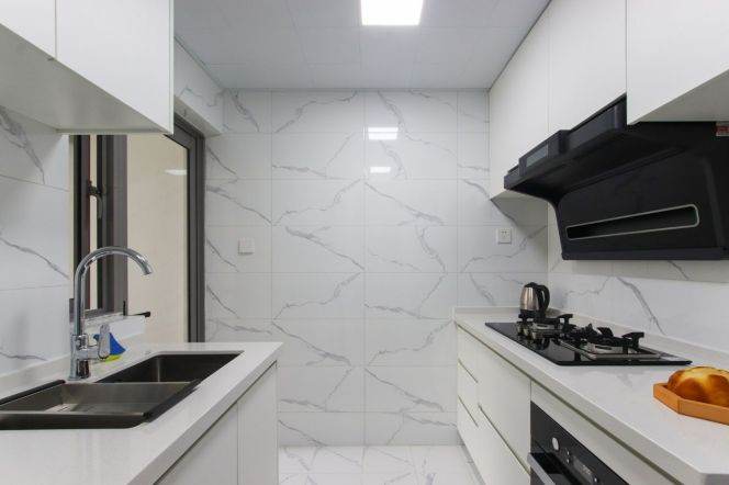 Morden 2brs with floor heating  in Xujiahui area