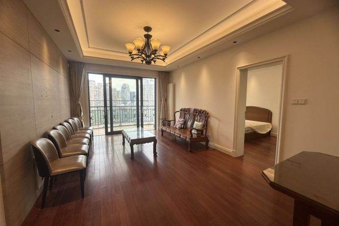  Quality 2br with Balcony at Changning &Parking  L3/4/10/11