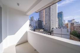 @Jing'an temple 3Br,2Bt-big open balcony ,new deco ,heating 