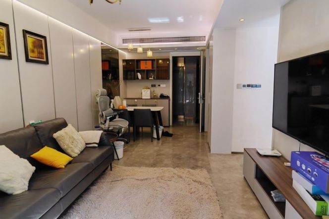 Modern & Warm 2+1 br with floor heating,easy to NYU Shanghai, L 6/8/11