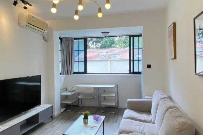 SH library 1BR/big living room@L10