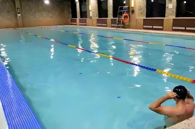 Morden 2brs with floor heating and balcony inXujiahui 