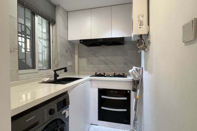 2 brs 7.5K +1 min to L7/L9 zhaojiabang rd station