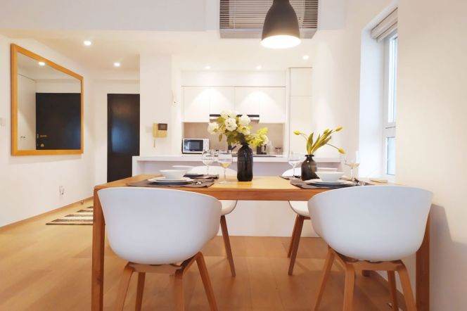 Morden 2brs with floor heating and balcony in Xujiahui