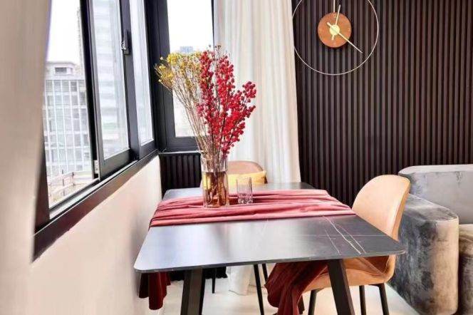 jiangsu rd station one bedroom