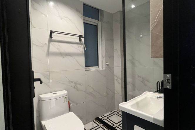 2 brs 7.5K +1 min to L7/L9 zhaojiabang rd station